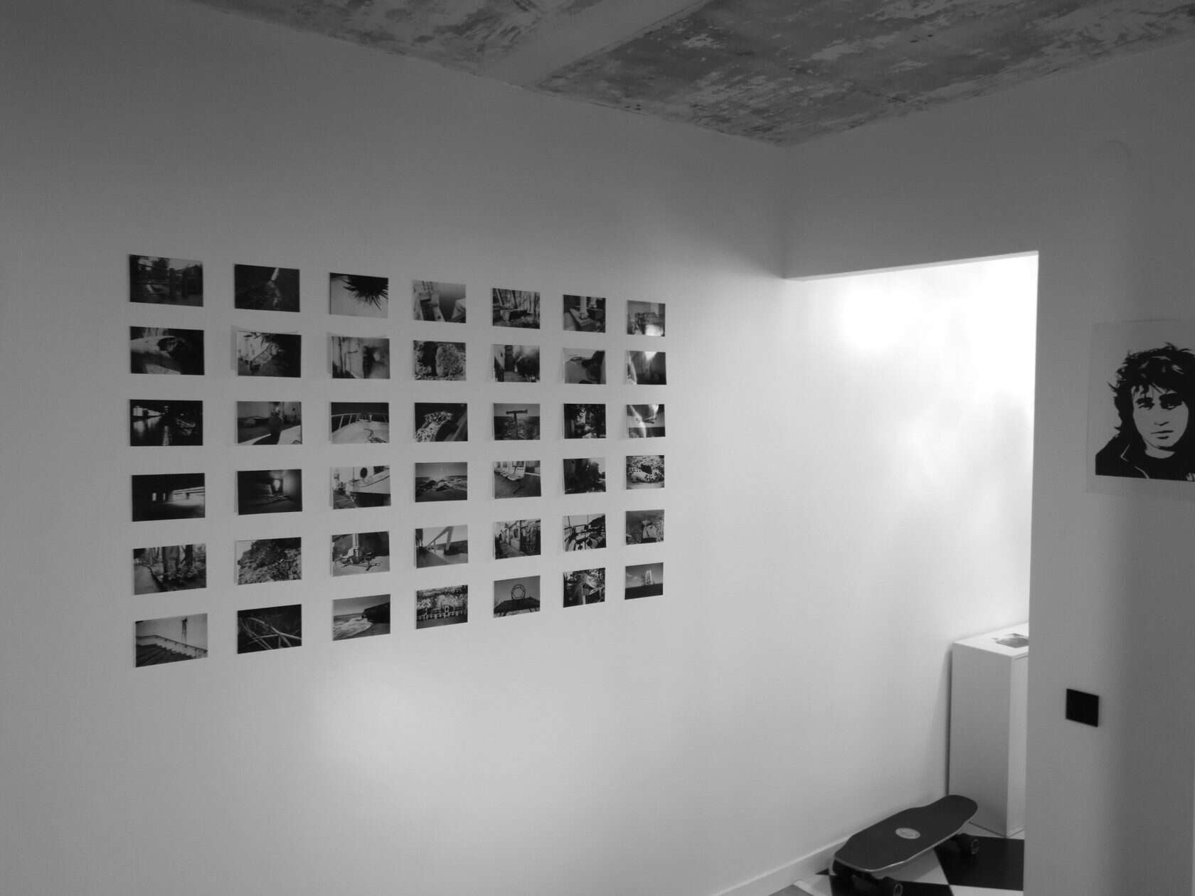 Wall – Exchange of Gazes